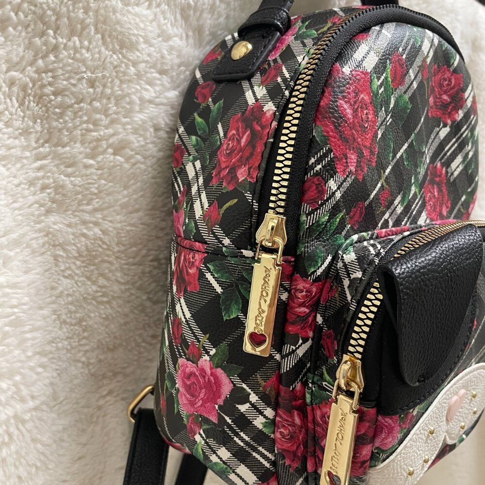 Betsy Johnson Blk/Wht Plaid w/Red Roses Dog Face Mini Backpack w/Card Case - Picture 6 of 13